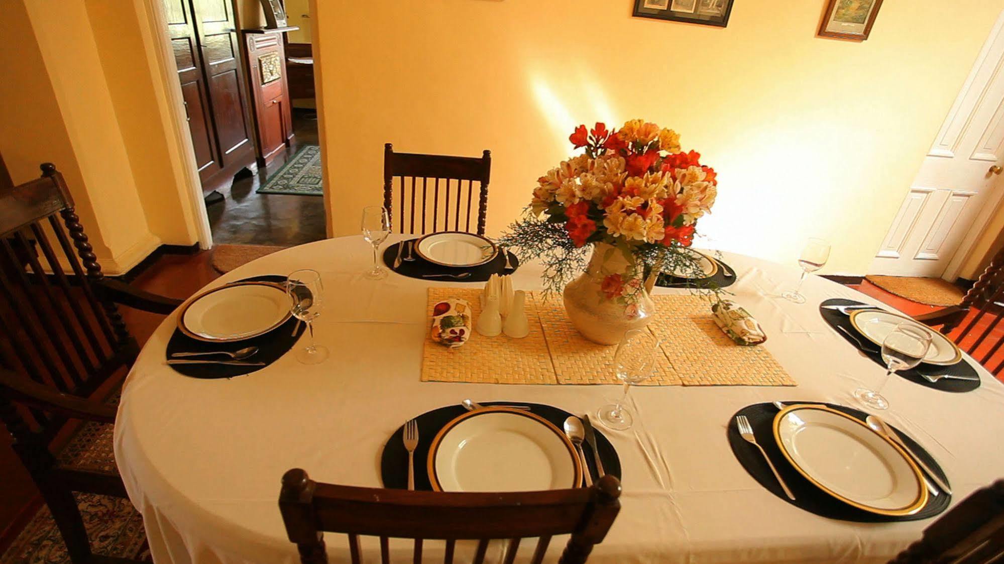 Senani Colonial Holiday Bungalow Νουβάρα Ελίγια Εξωτερικό φωτογραφία