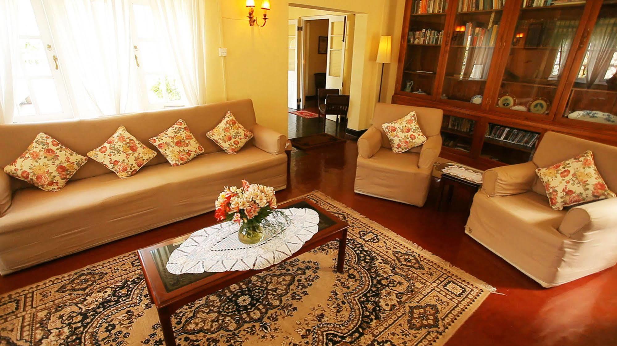 Senani Colonial Holiday Bungalow Νουβάρα Ελίγια Εξωτερικό φωτογραφία